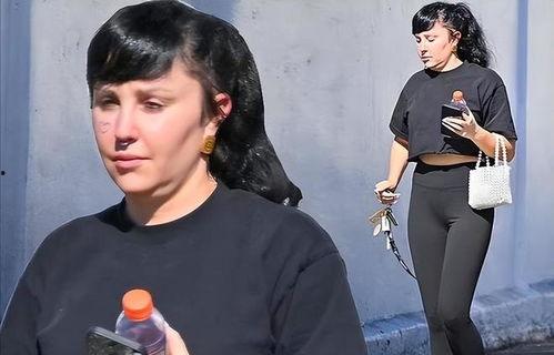 吃瓜系統(tǒng)娛樂圈一口氣看完,一網(wǎng)打盡，盡享八卦盛宴