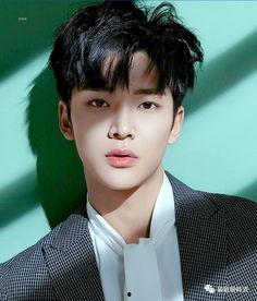 娛樂圈吃瓜爆料宋亞軒是真的嗎,宋亞軒真實(shí)身份大揭秘