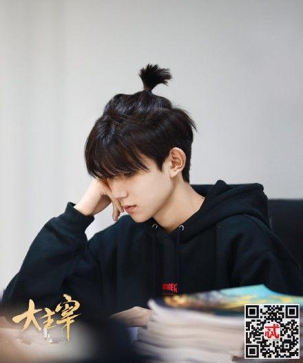 娛樂吃瓜醬王源,娛樂吃瓜界的“醬王”傳奇