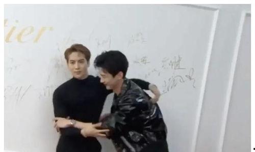 綜藝娛樂圈吃瓜爆料小說,揭秘幕后真相，吃瓜群眾狂歡盛宴