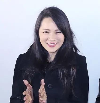 娛樂(lè)圈可以近距離吃瓜的明星,近距離品嘗的甜蜜與苦澀