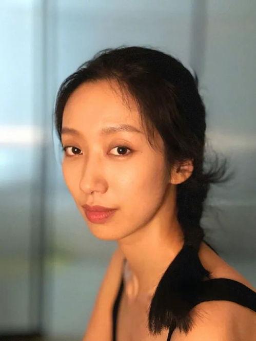 朱百萬(wàn)夫婦娛樂(lè)吃瓜醬,揭秘娛樂(lè)圈背后的甜蜜與苦澀