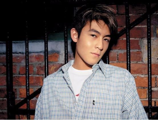 娛樂圈也吃瓜吳亦凡,吳亦凡事件引發(fā)全民吃瓜熱潮